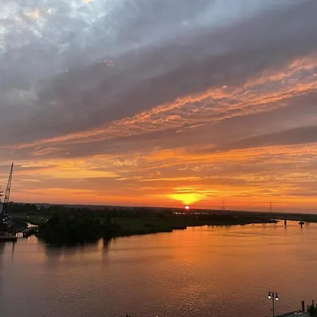 Downtown Port City River Roost With Free Parking Wilmington Exterior photo
